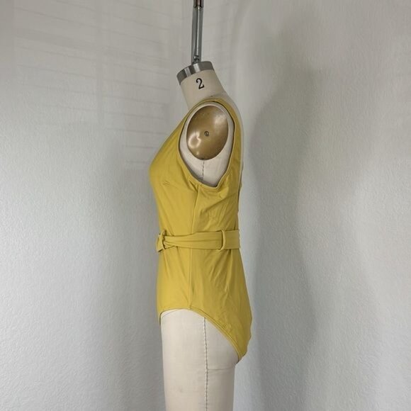 ASOS Cupshe Lizbeth Belted Plunge Swimsuit - Picture 4 of 10